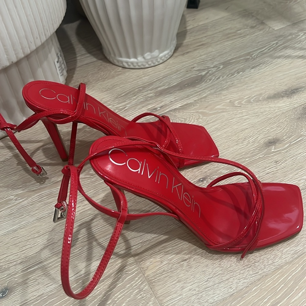 Red Calvin Klein straps heels - Picture 2 of 3